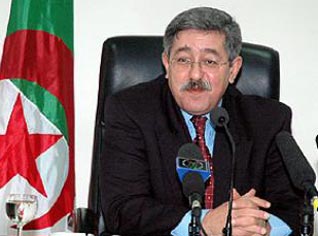 Ouyahia et son staff planchent  sur la loi de finances 2010