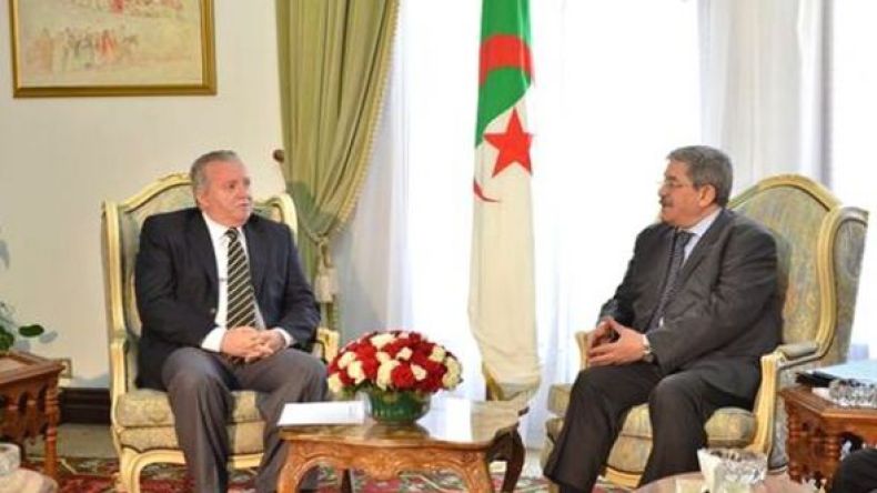 أويحي يستقبل رباعين في مشاورات تعديل الدستور