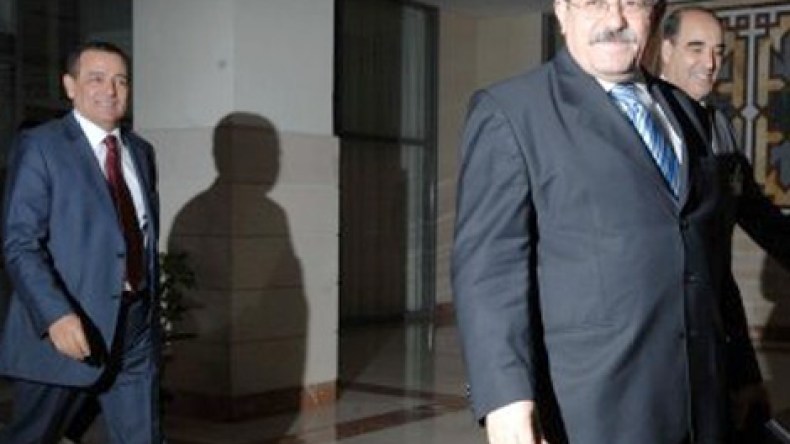 قلالة‮: ‬بروز‮ ‬أويحيى‮ ‬يبعثر‮ ‬أوراق‮ ‬الرئاسيات‮ ‬مجددا