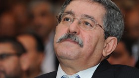 بربارة يطالب أويحيى بتقليص “كوطة” تأشيرات المجاملة الخاصة بالحج