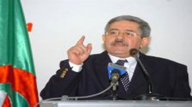 Ouyahia : ” Personne n’a fait don à l’Algérie de la moindre parcelle de son territoire “
