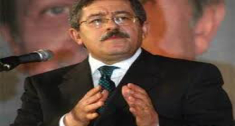 M. Ouyahia réitère son appel à la préservation de l’unité nationale et des acquis de la démocratie