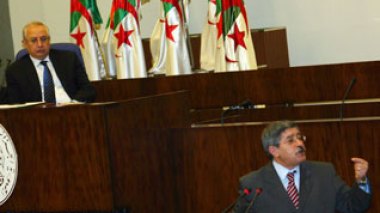 Ouyahiaâ€™s plan submitted to Parliament