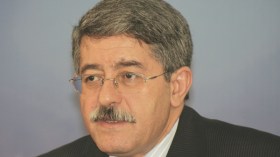 هذه مقترحات الأحزاب والمنظمات في “الدستور التوافقي”