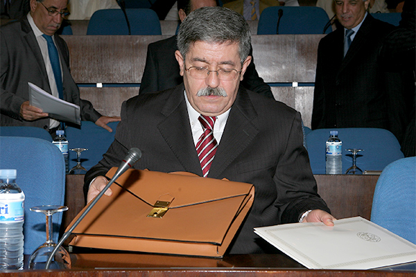 L’opposition émet des réserves sur Ouyahia
