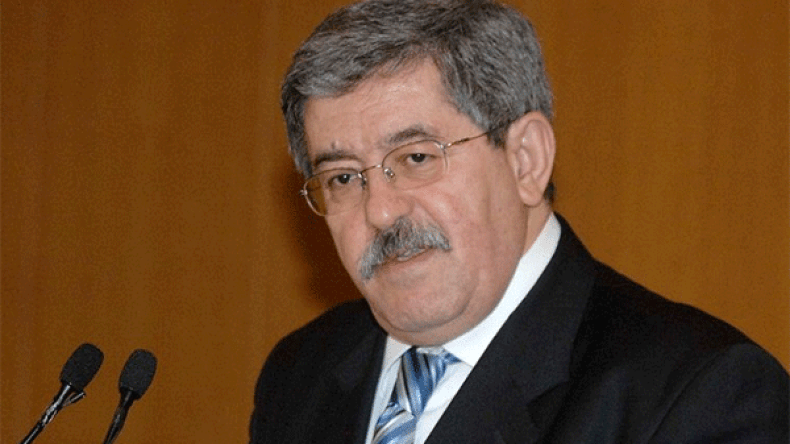 أويحيى ينصب اللجنة الوطنية المكلفة بتحضير وتنظيم المحليات