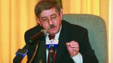 Ouyahia : “L’absence des syndicats autonomes à la tripartite ne signifie pas qu’ils ne sont pas reconnus”