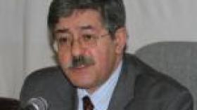 Complexe de Phosphate à Bouchegouf: Ouyahia fait une correspondance à Khellil et Benaissa