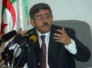 Affaire Mecili : Ouyahia écarte  une éventuelle crise diplomatique