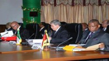 La réunion du comité ad hoc à Cotonou dégagera un résultat à la grande satisfaction des chefs d’Etat de l’UA (Ouyahia)