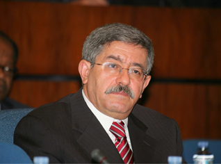 PM Ouyahia: “The onus is not on Wikileaks or on the Americans but on those Algerian officials or public figures who have tarnished Algeria's image on the world scene”