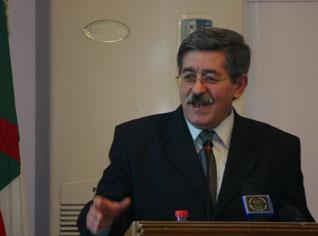 Ouyahia s'oppose aux privatisations
