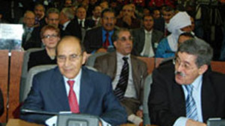 الداخلية تمسح ديون البلديات وتلزمها بالتكفل بحاجيات المواطنين