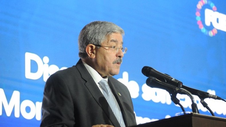 أويحيى: الولايات المتحدة ستنتج الغاز الصخري عام 2022