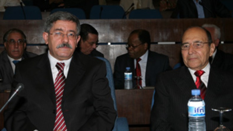 زرهوني – أويحيى.. منصب واحد برأسين أم ذراعان في حكومة الرئيس؟