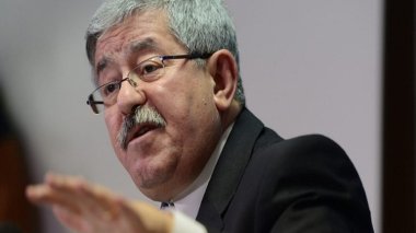 Ouyahia:”Nous soutenons Bouteflika pour un 5e mandat”