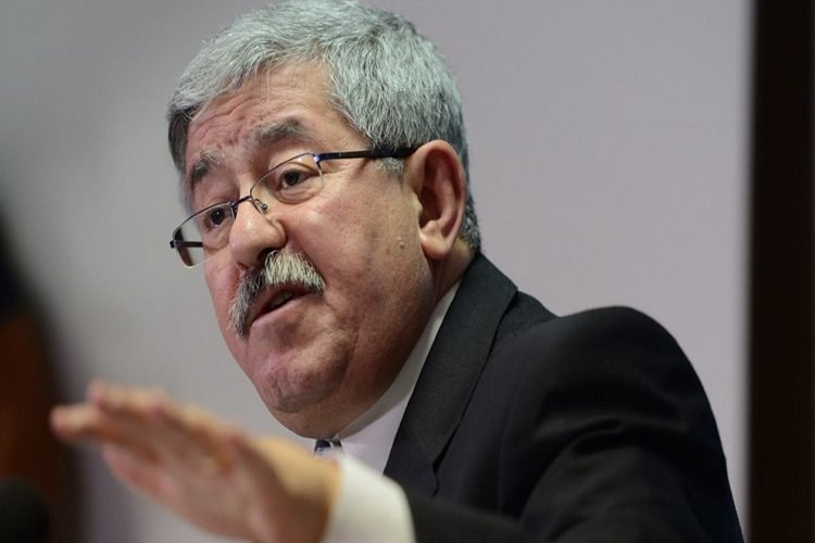 Ouyahia:”Nous soutenons Bouteflika pour un 5e mandat”