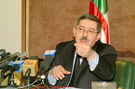 Le Mouvement de sauvegarde du RND réclame le départ d’Ouyahia
