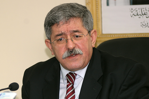 Ouyahia: «Ne me faites pas dire ce que je n’ai pas dit!»