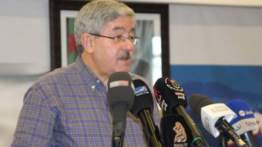 Ouyahia: “Soyez rassurés, vos salaires sont garantis”