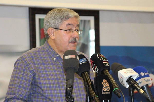 Ouyahia: “Soyez rassurés, vos salaires sont garantis”