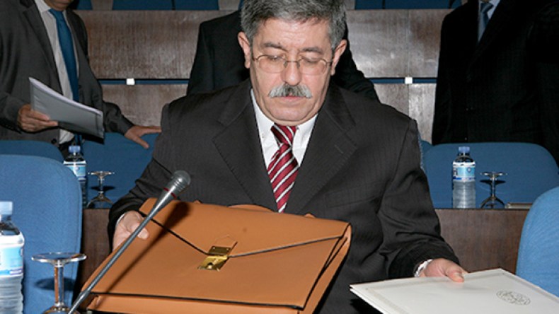 تعديل الدستور: أويحيى يعد بمشاورات جادة وصادقة