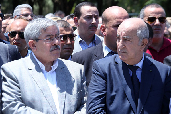 Ouyahia annule les décrets de Tebboune