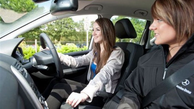 بريطانية تفشل في الحصول على رخصة سياقة بعد 110 مرة