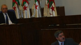 نواب يطالبون بإلغاء تعليمة تمنع مساءلة الوزير الأول