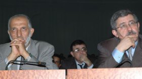 بلخادم: لم أشكّل حكومة موازية وترشحي للرئاسيات سابق لأوانه