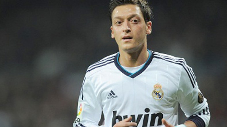 بوفون يدعم غزة، مسعود أوزيل يتبرّع لأطفالها.. وجامعات غربية تقاطع “اسرائيل”!