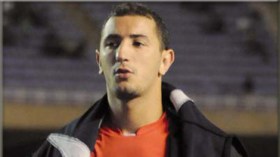 زعيم يطرد أوزناجي بسبب إهانته قميص الفريق