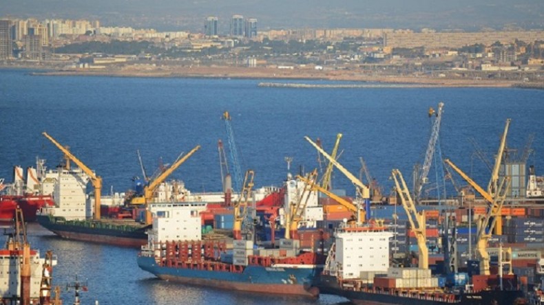 الجزائر تتخلى عن الأجانب في نقل وارداتها الغذائية