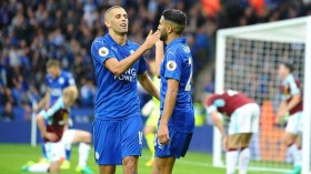 نحو تخفيض راتبَيْ محرز وسليماني إلى النصف