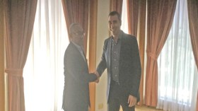 رئيس “الكاف”: الجزائر رقم مُهمّ في معادلة الكرة الإفريقية