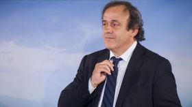 بلاتيني يتهيّأ لإعلان ترشحه لرئاسة الفيفا