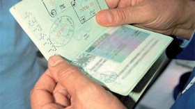 لبناني يزور جوازات سفر جزائرية لـ”حراڤة” سوريين بـ5 آلاف دولار