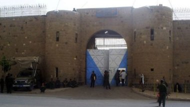 Yémen : plus de 60 membres d'Al-Qaïda fuient leur prison par un tunnel