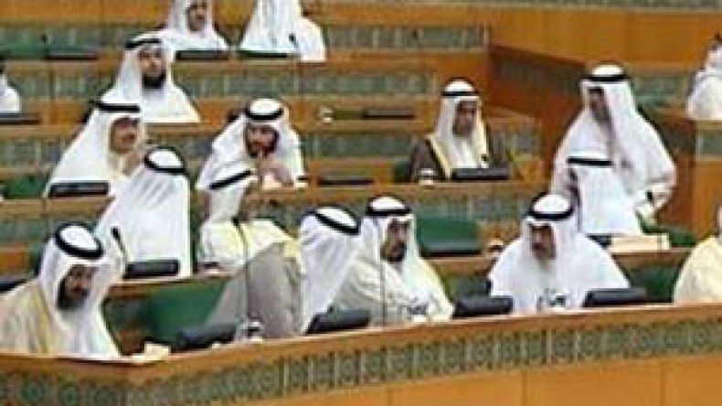 نواب كويتيون يطالبون بحضور المقاومة لقمة الكويت