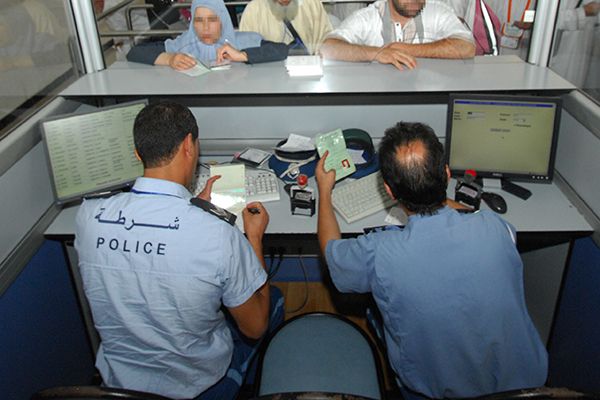 France: 1.5 million Algerians barred from returning home by the next 15 days!