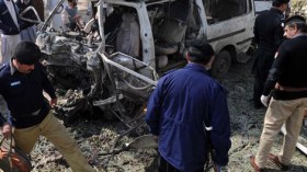 38 قتيلا في تفجير سيارة مفخخة في بيشاور بباكستان