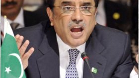 رشق الرئيس الباكستاني بالحذاء