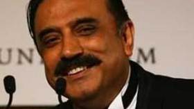 الرئيس‮ ‬الباكستاني‮ “‬يتخلى‮” ‬عن‮ ‬صلاحيات‮ ‬إقالة‮ ‬الحكومة‮ ‬وحل‮ ‬البرلمان