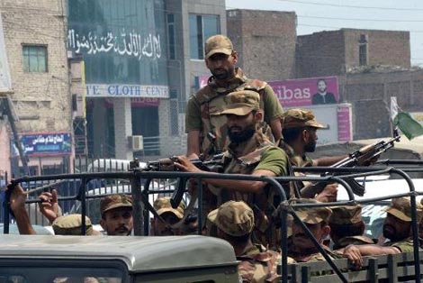Pakistan: 9 morts dans l'explosion d'une bombe devant une église
