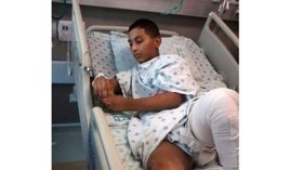 الاحتلال يقرر بتر رجل طفل فلسطيني أصابه برصاص متفجّر