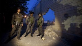 مواجهات عنيفة بين الفلسطينيين والقوات الإسرائيلية في القدس