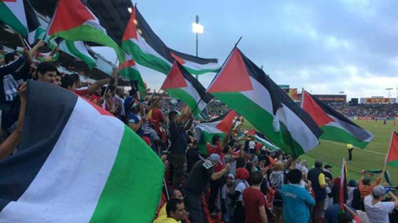 الفلسطينيون ينتظرون إنصاف الفيفا