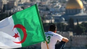 نجوم المستديرة لنصرة فلسطين في الجزائر قريبا