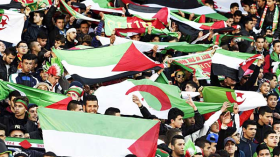 الجماهير الجزائرية تتضامن مع القدس وتؤكد تمسكها بالقضايا المصيرية