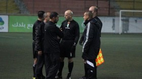 اضطهاد الكيان الصهيوني للفلسطينيين ينتقل إلى الملاعب